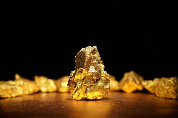 金来自哪里？这是最纯形式的金块。 —BAUNAT