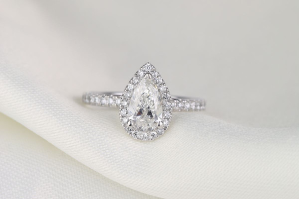 engagement ring