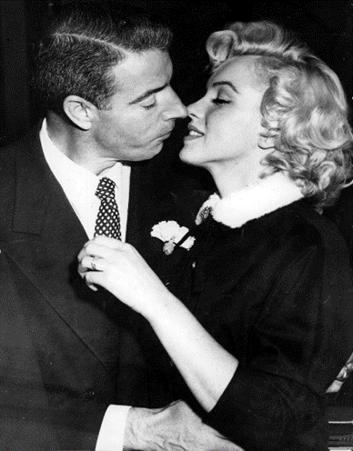 Marilyn Monroe e Joe DiMaggio esprimono il loro amore e apprezzamento reciproci