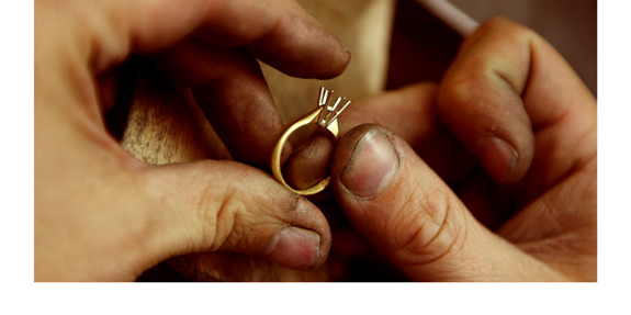 At BAUNAT we combine modern technology with the craft of jewellery making.
