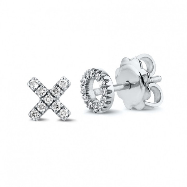 Two different earrings, with X and O from BAUNAT