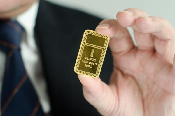 Gold bars are available in all shapes and sizes - BAUNAT