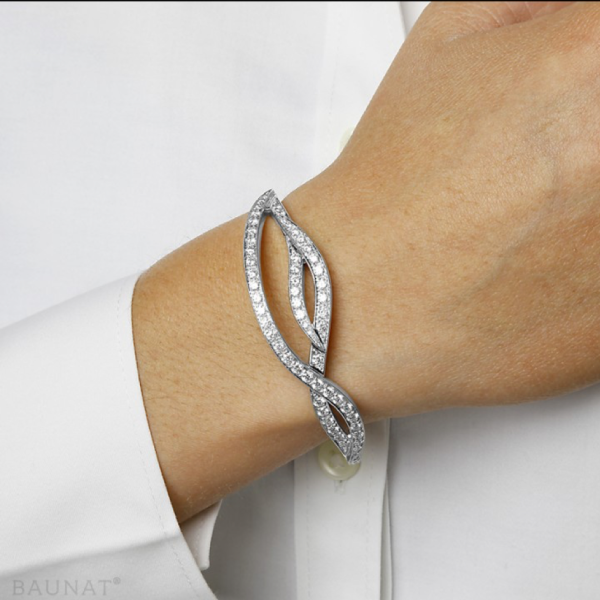 BAUNAT designer bracelet in platinum, an excedingly durable, stable and colourfast type of precious metal
