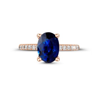 Yüzükler - Oval safir ve yanları pırlantalı kırmızı altın yüzük