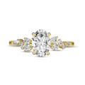 1.00 karat oval pırlantalı sarı altın tektaş küme yüzük