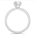 0.beyaz altından yanları pırlantalı 70 karat tektaş yüzük