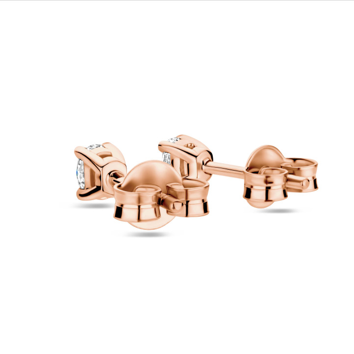 0.kırmızı altın oval kesim pırlantalı 30 karat tektaş küpe