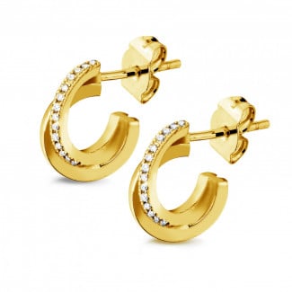 0.20 karat pırlanta tasarımlı sarı altın küpe