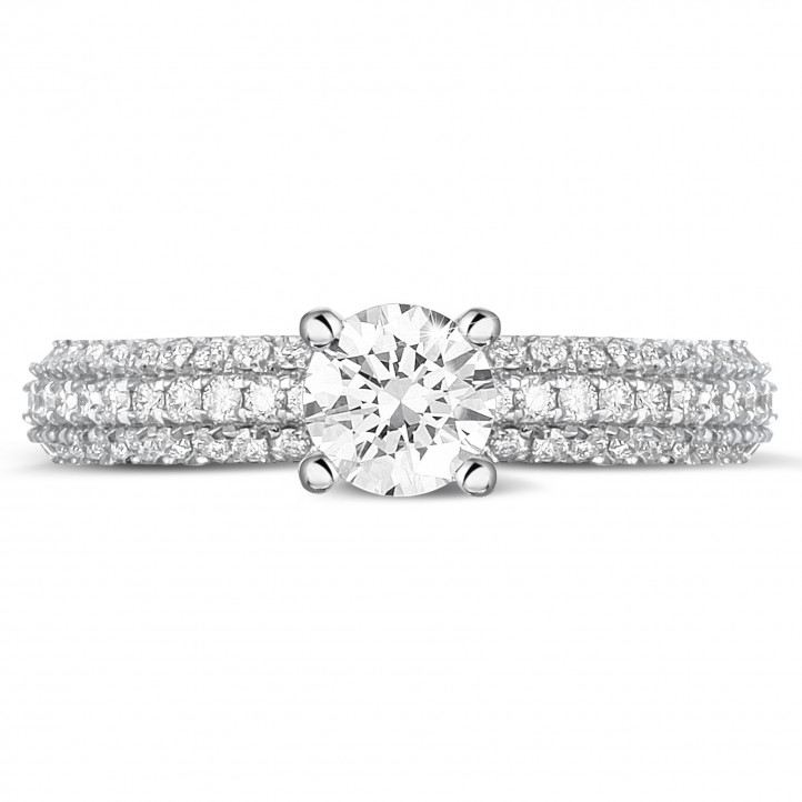 0.50 karat tektaş yüzük (tam set) platin, yanları pırlantalı