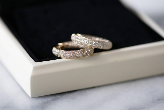 BAUNAT wedding ring set