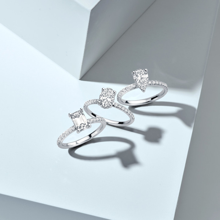 1.20克拉隐藏光环椭圆形围镶单钻白金戒指
