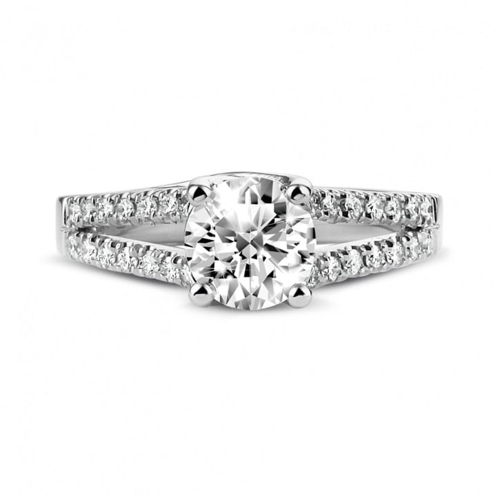 0.90克拉白金单钻戒指 - 戒托群镶小钻