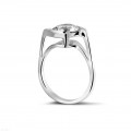 2.00克拉白金单钻戒指